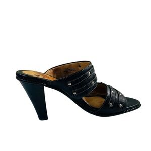 Sofft Strappy Sandal with Heel, Leather,‎ Color Black, Size 7.5